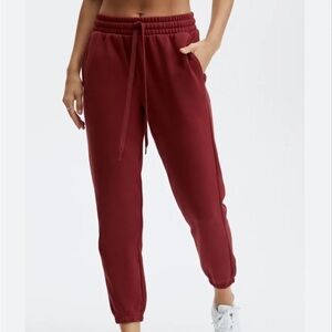Fabletics Go-To Classic Sweatpant Umbria Red Size Small